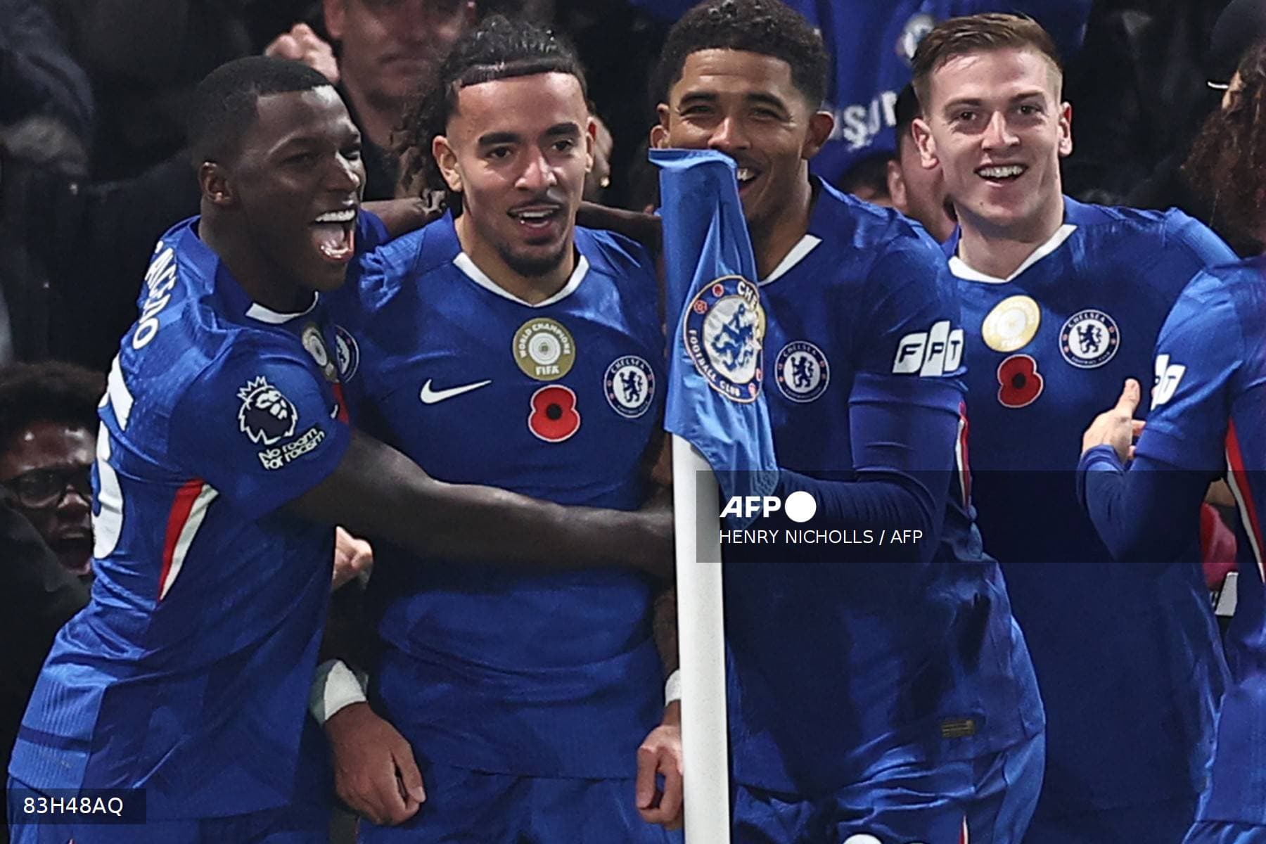 Chelsea defeats Wolves 3-0.